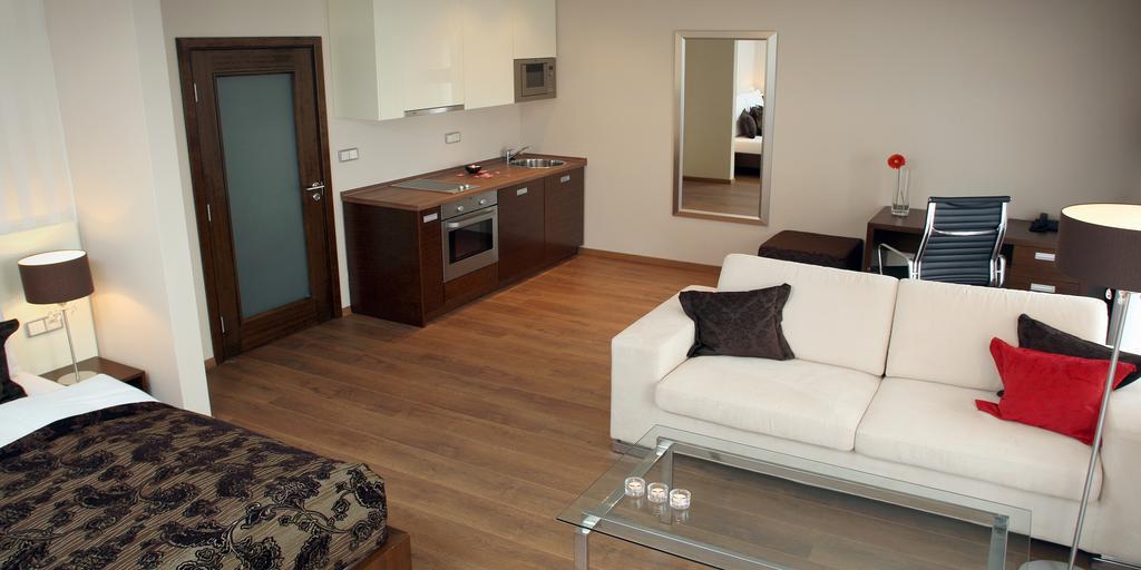 Golden Fish Apartmany Xia Πίλζεν Εξωτερικό φωτογραφία