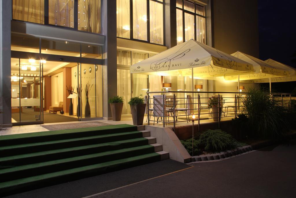 Golden Fish Apartmany Xia Πίλζεν Εξωτερικό φωτογραφία