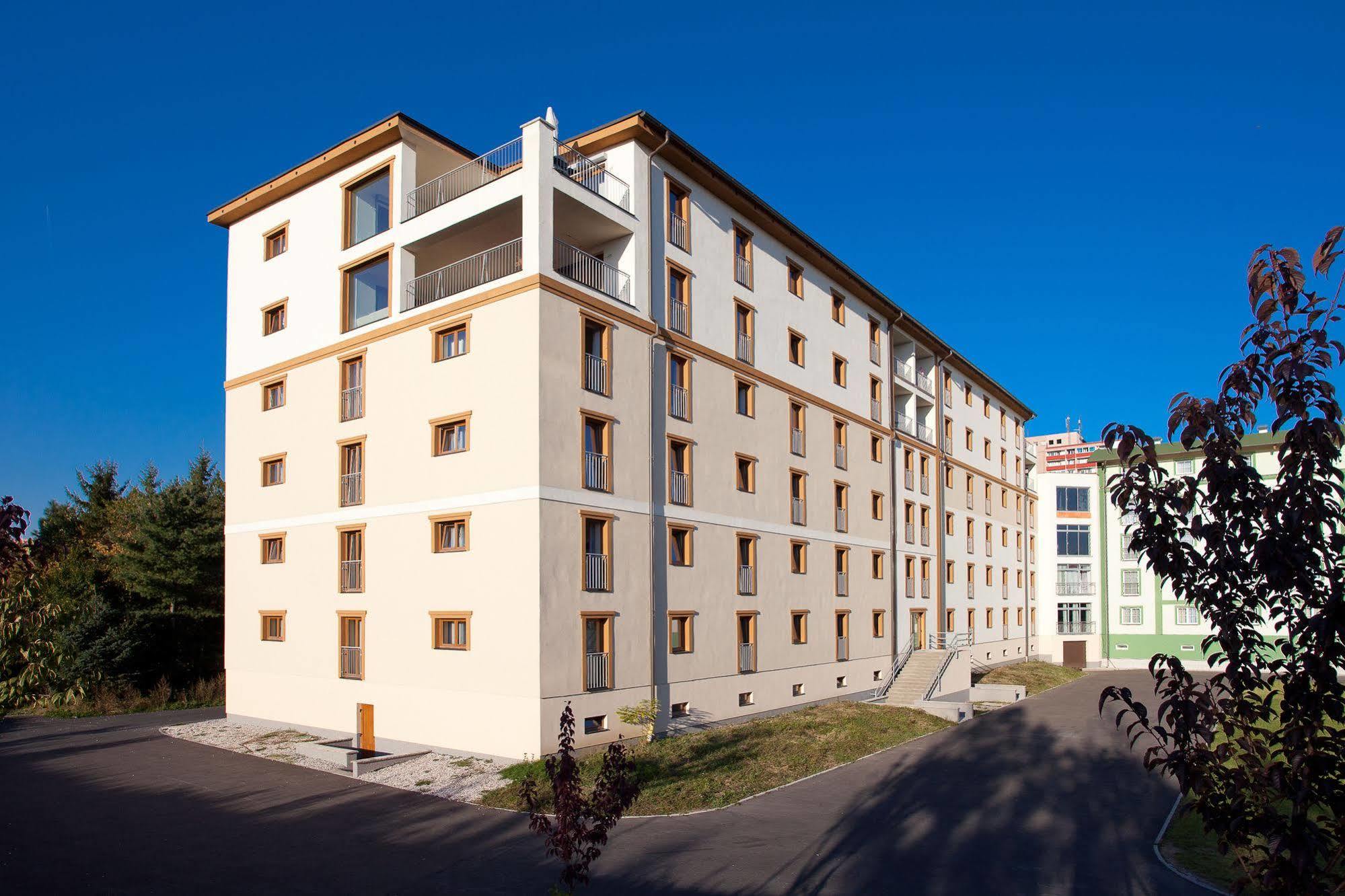 Golden Fish Apartmany Xia Πίλζεν Εξωτερικό φωτογραφία