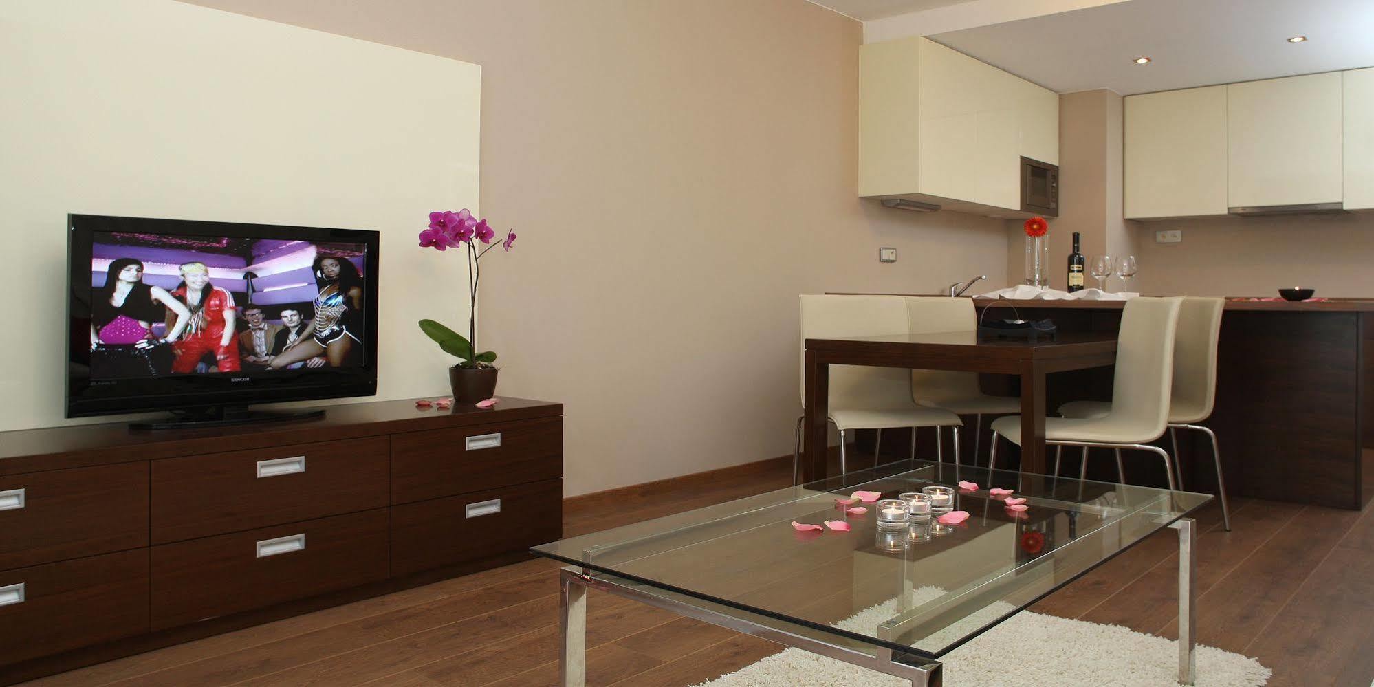 Golden Fish Apartmany Xia Πίλζεν Εξωτερικό φωτογραφία