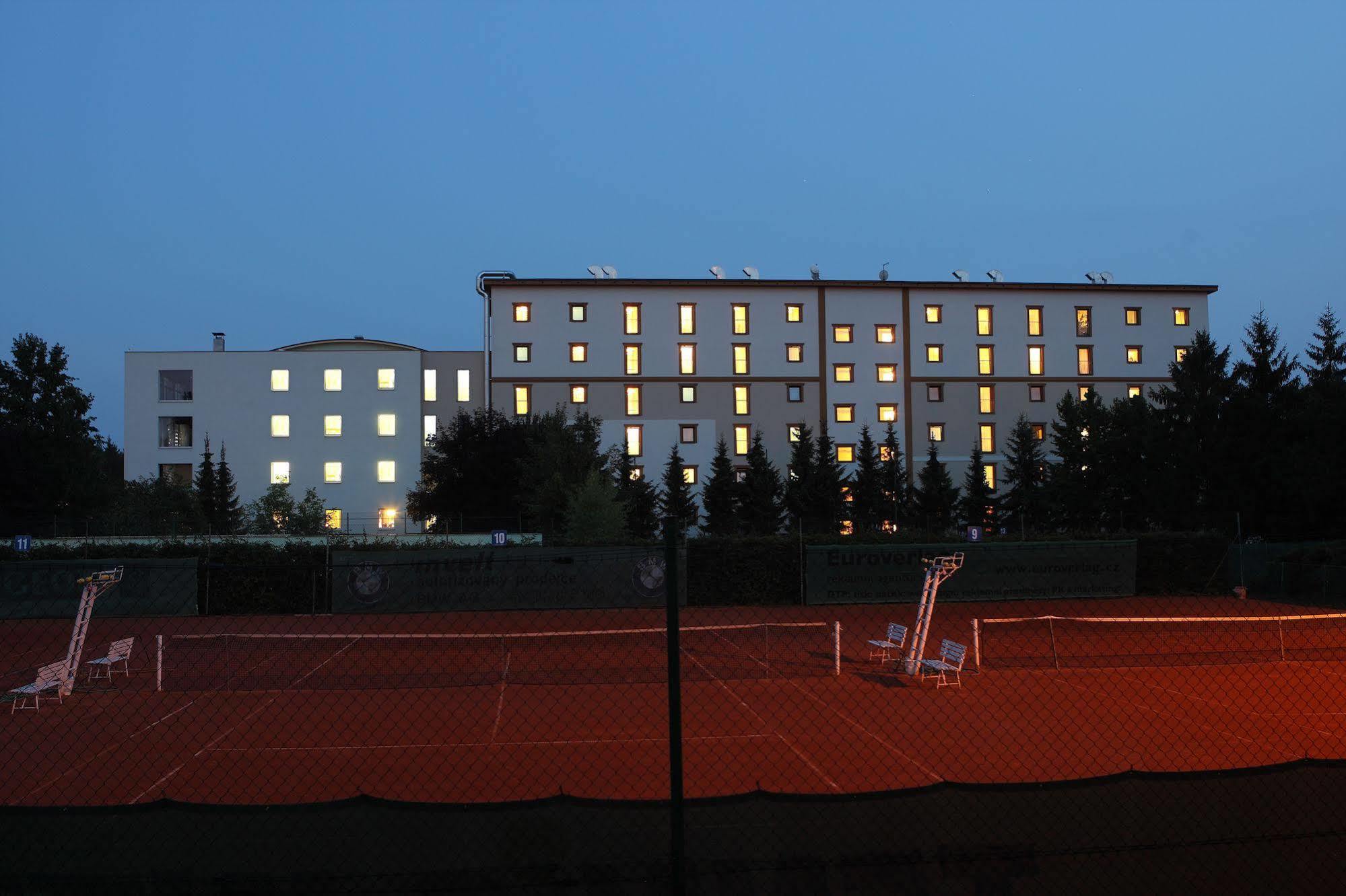 Golden Fish Apartmany Xia Πίλζεν Εξωτερικό φωτογραφία